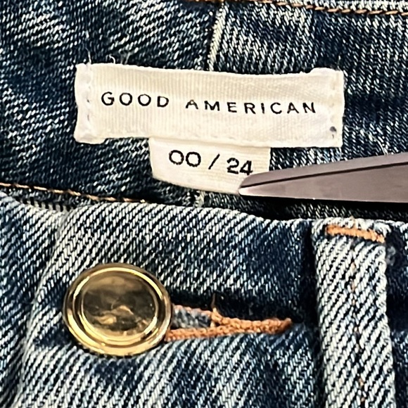 Good American Good Curve Straight Leg High Rise Distressed Ankle Jeans - Picture 7 of 9